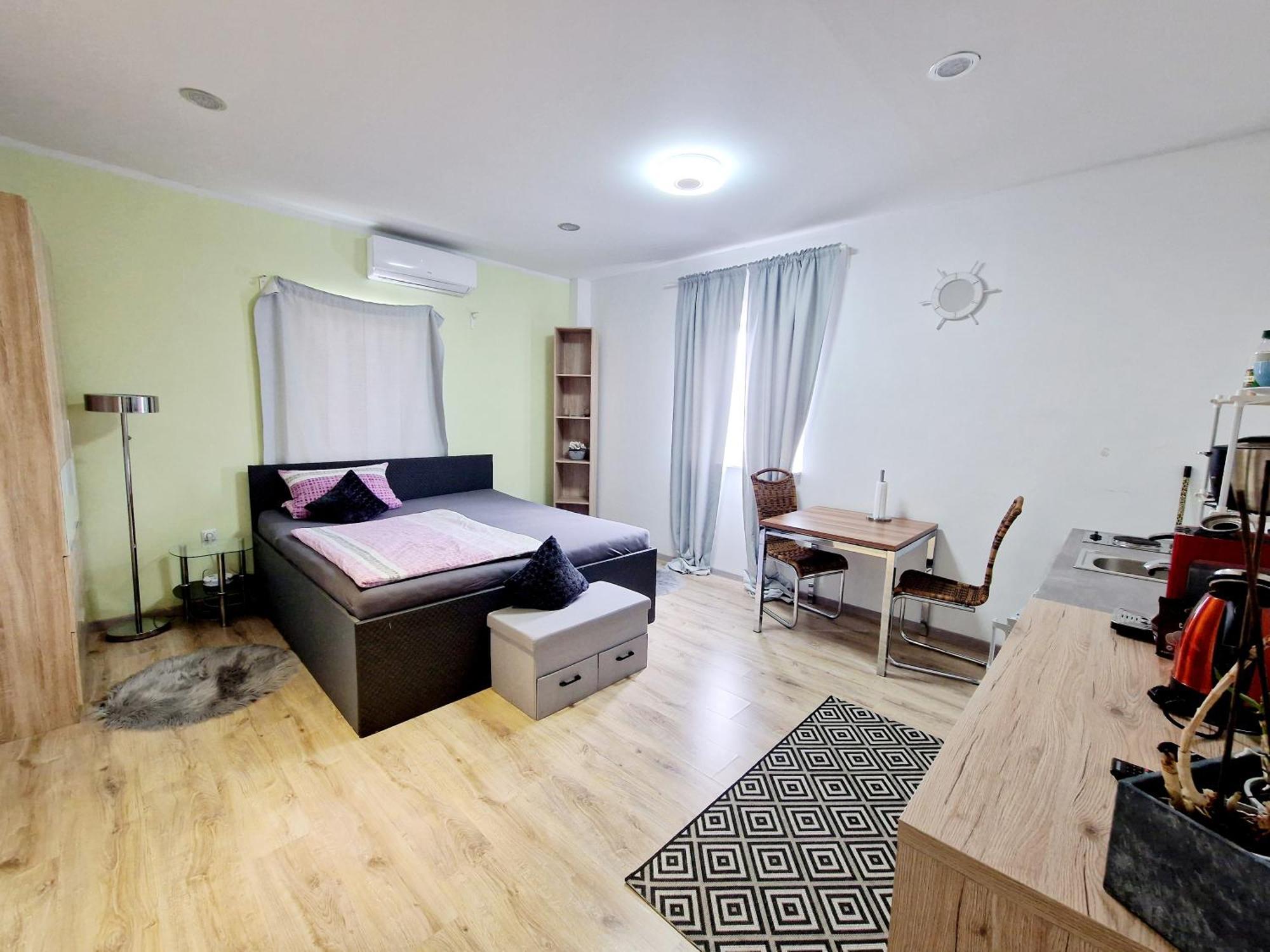 Ruhiges 1 Zimmer Apartment in Herzogenaurach Exterior foto
